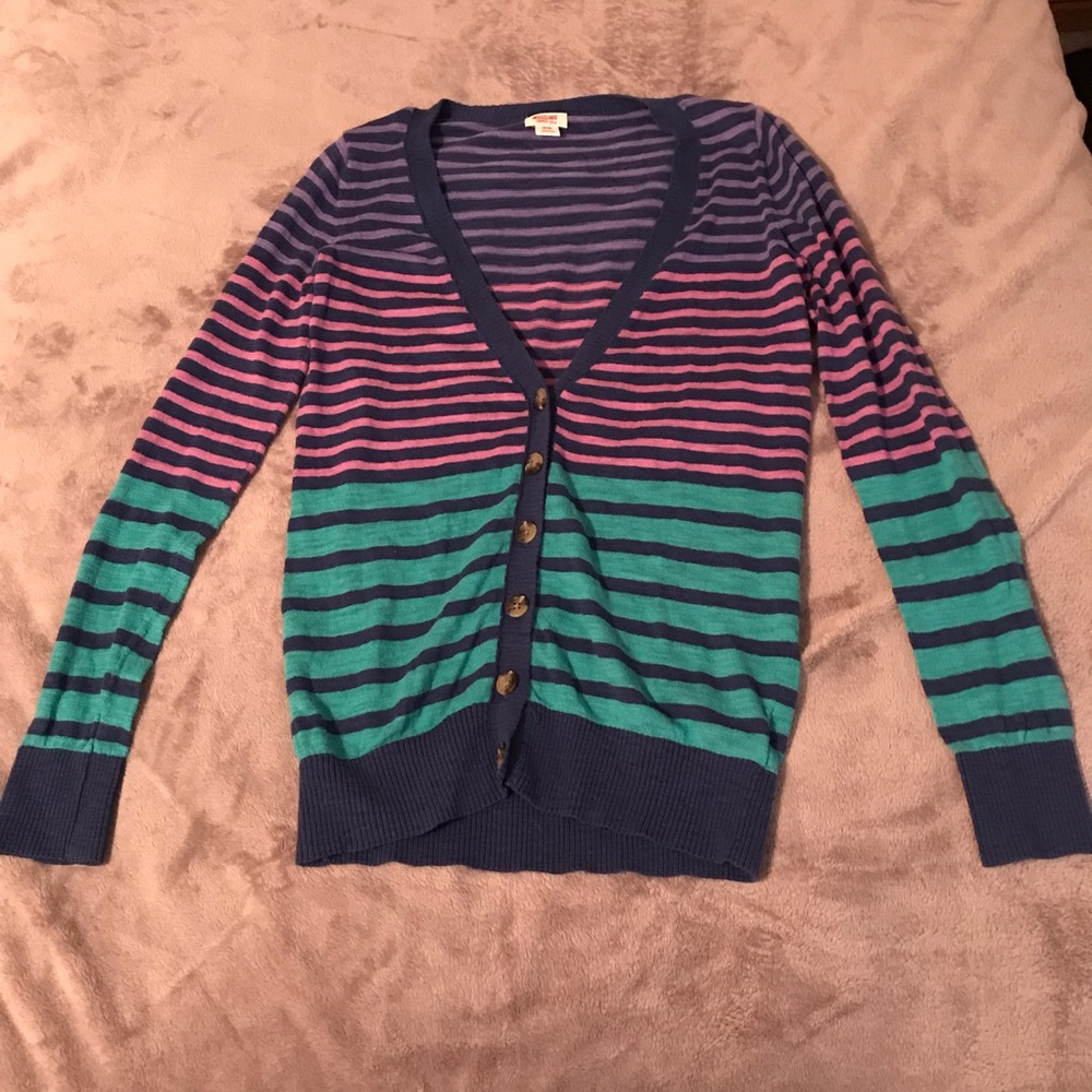 NWOT! Cute Mossimo sweater, size medium